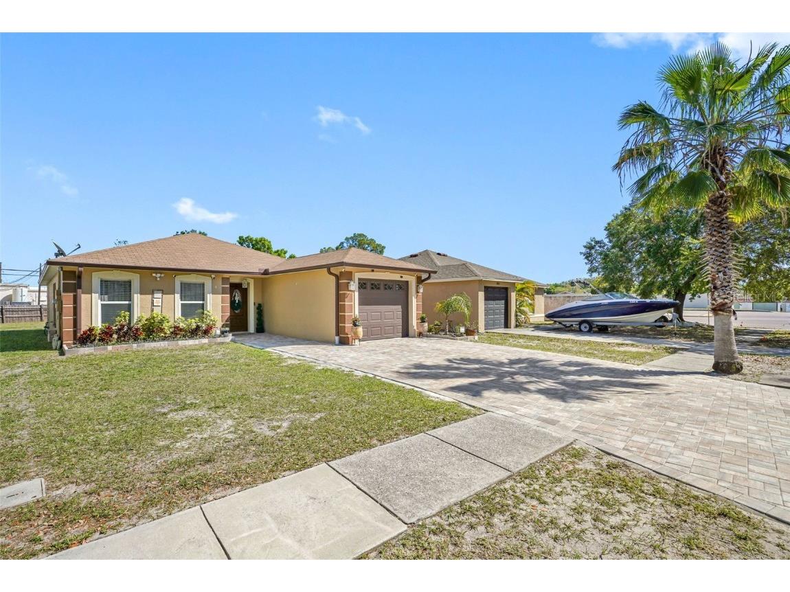 8303 Redbraes Drive Tampa FL 33615 T3512877 image1