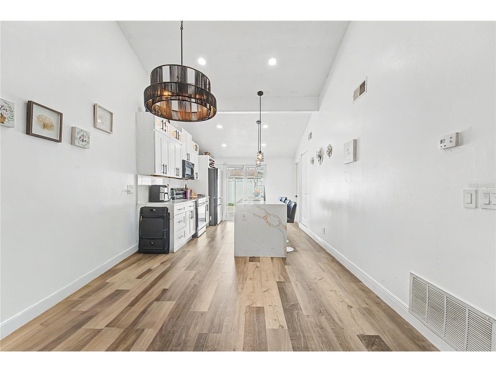 8304 Dasa Place Tampa FL 33615 TB8497516 image12