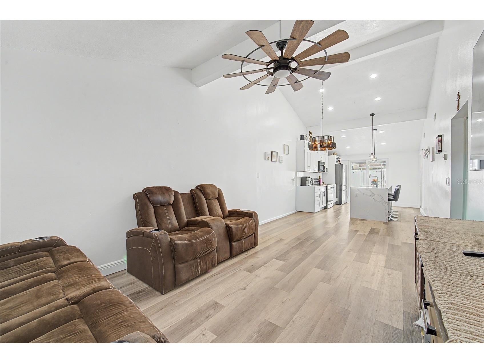 8304 Dasa Place Tampa FL 33615 TB8497516 image14