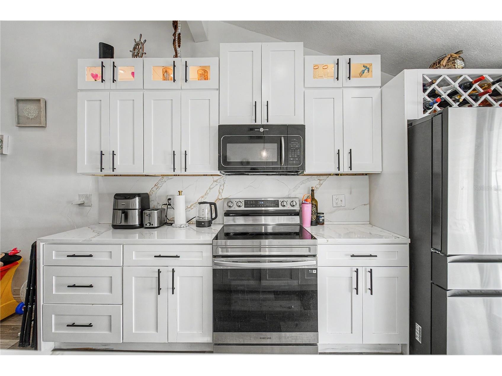 8304 Dasa Place Tampa FL 33615 TB8497516 image7