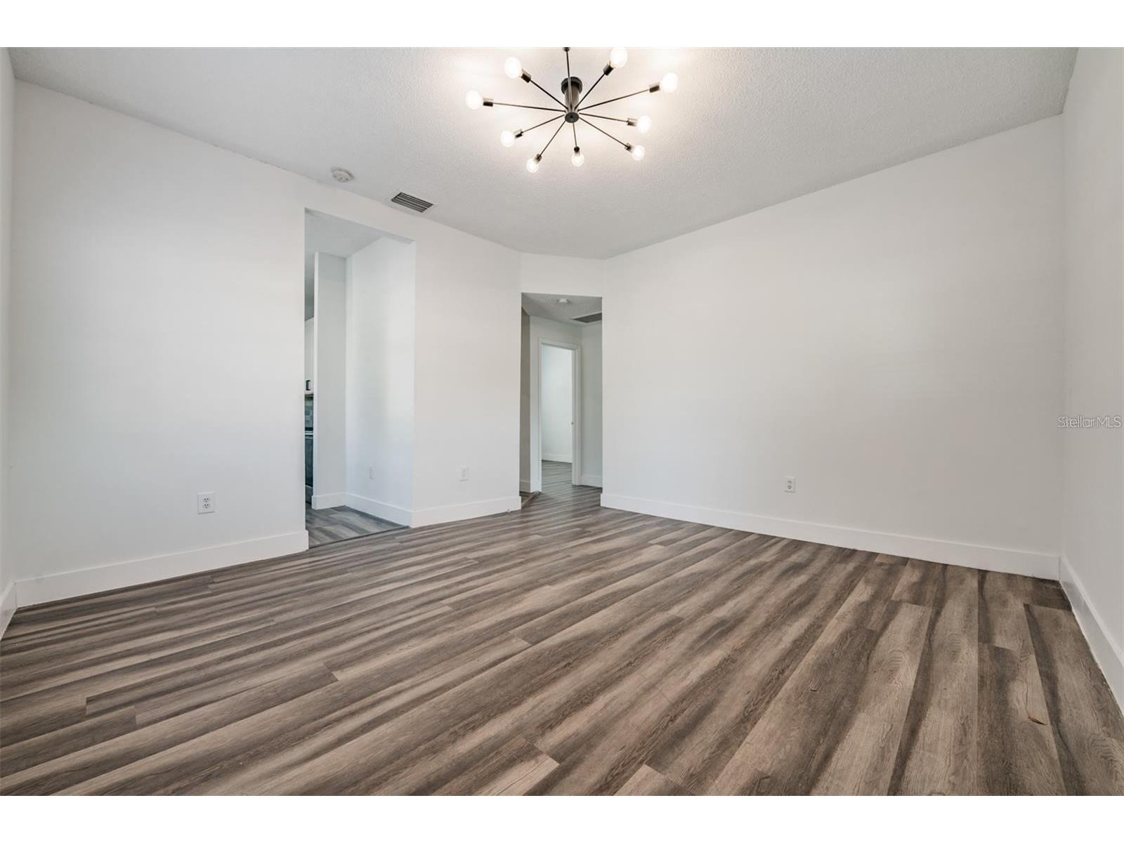 8304 N 13th Street Tampa FL 33604 TB8479939 image5