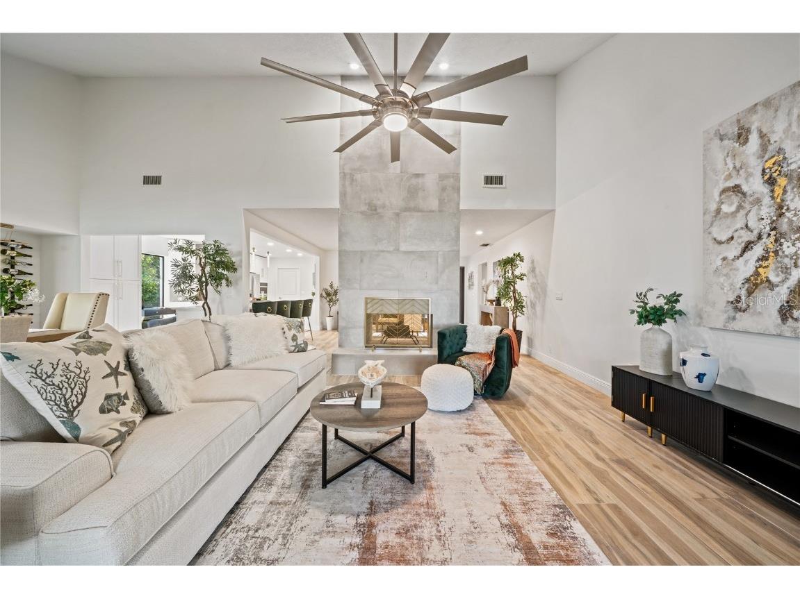 8304 Palma Vista Lane Tampa FL 33614 - Silver Lake TB8409030 image21