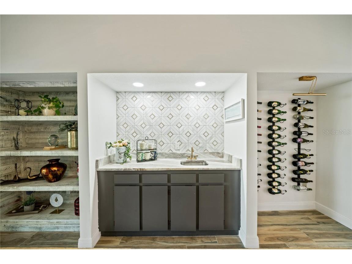 8304 Palma Vista Lane Tampa FL 33614 - Silver Lake TB8409030 image29