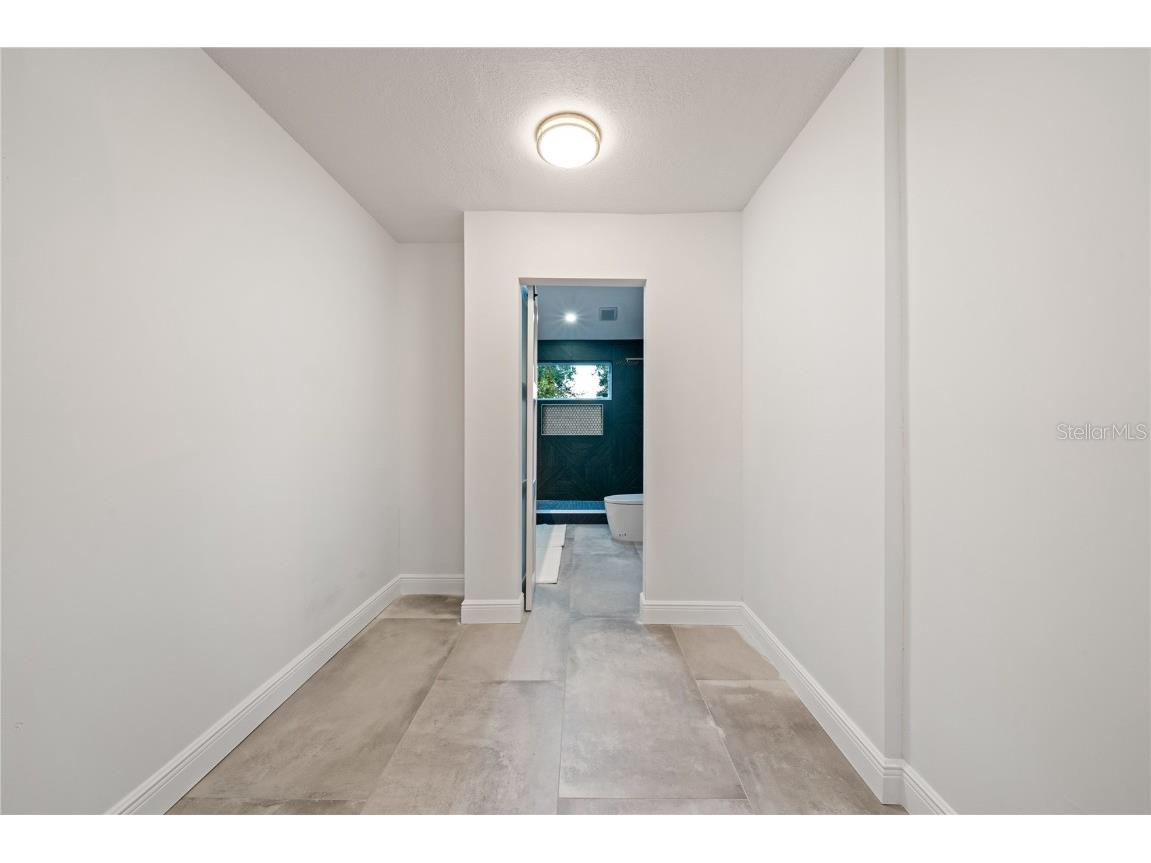 8304 Palma Vista Lane Tampa FL 33614 - Silver Lake TB8409030 image37