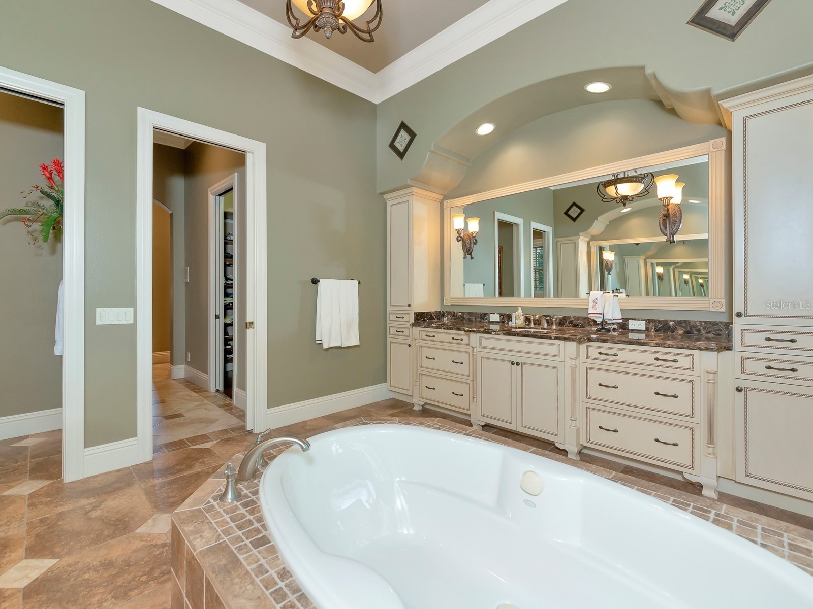 8305 Farington Court Bradenton FL 34202 - THE CONCESSION A4664635 image39