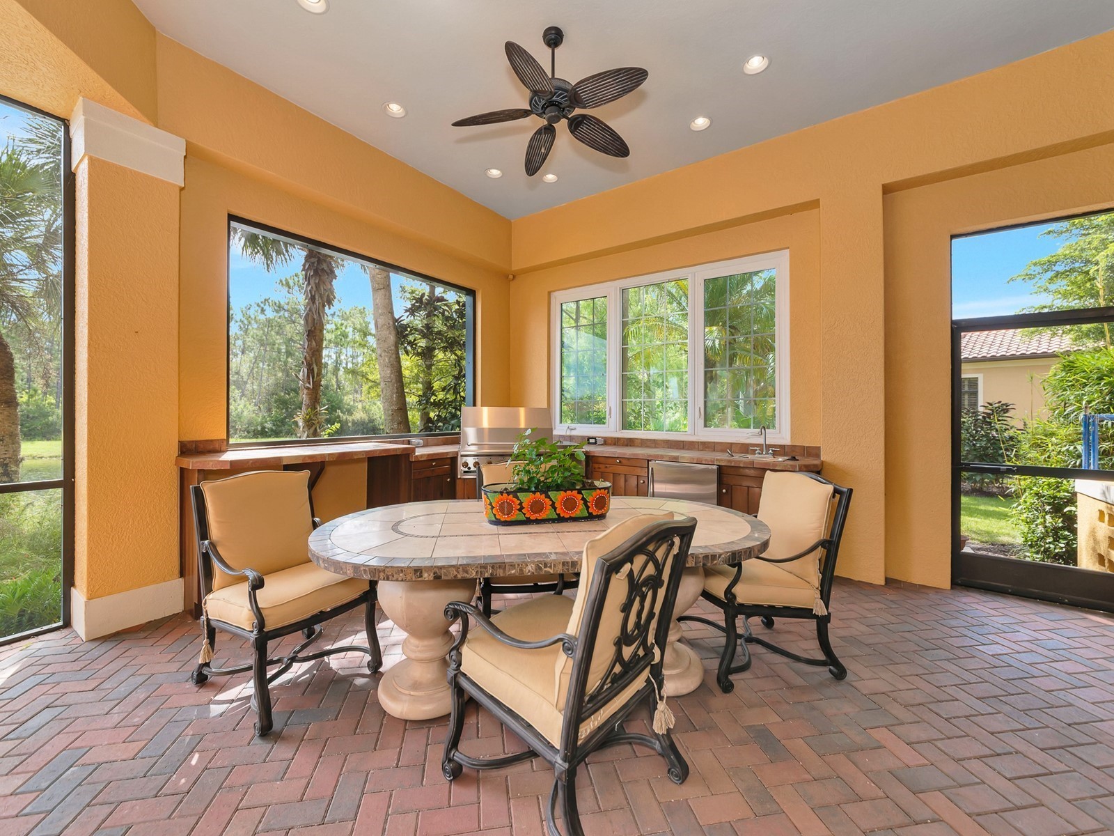 8305 Farington Court Bradenton FL 34202 - THE CONCESSION A4664635 image55