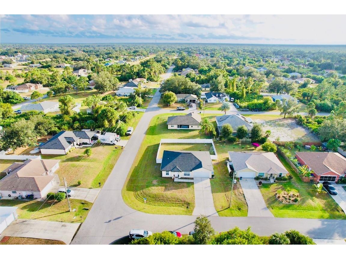 8307 Glover Avenue North Port FL 34291 N6136447 image1