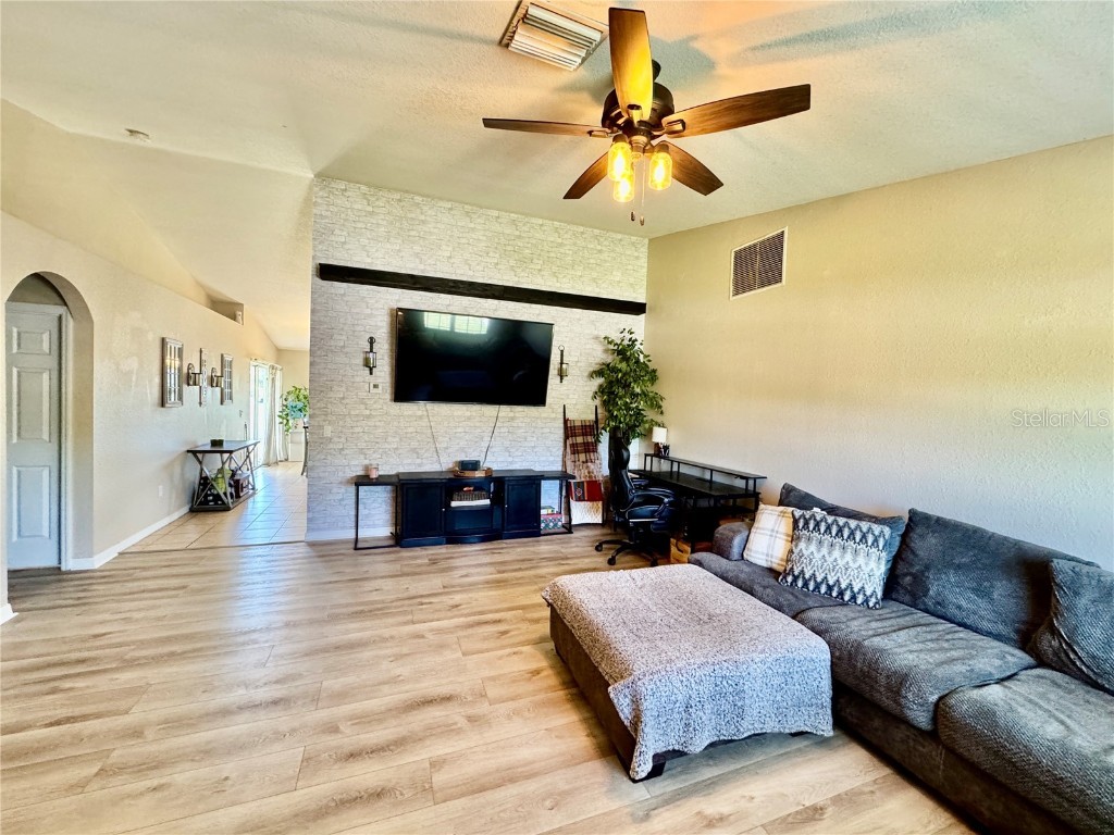 8307 Glover Avenue North Port FL 34291 N6136447 image19