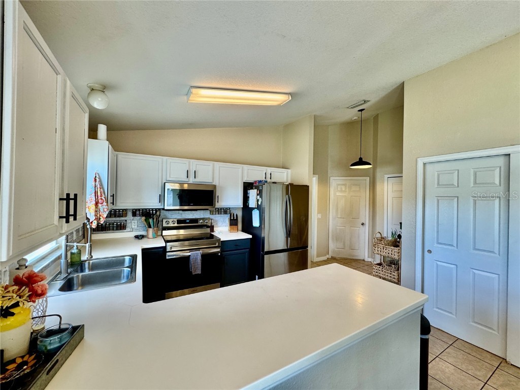 8307 Glover Avenue North Port FL 34291 N6136447 image43