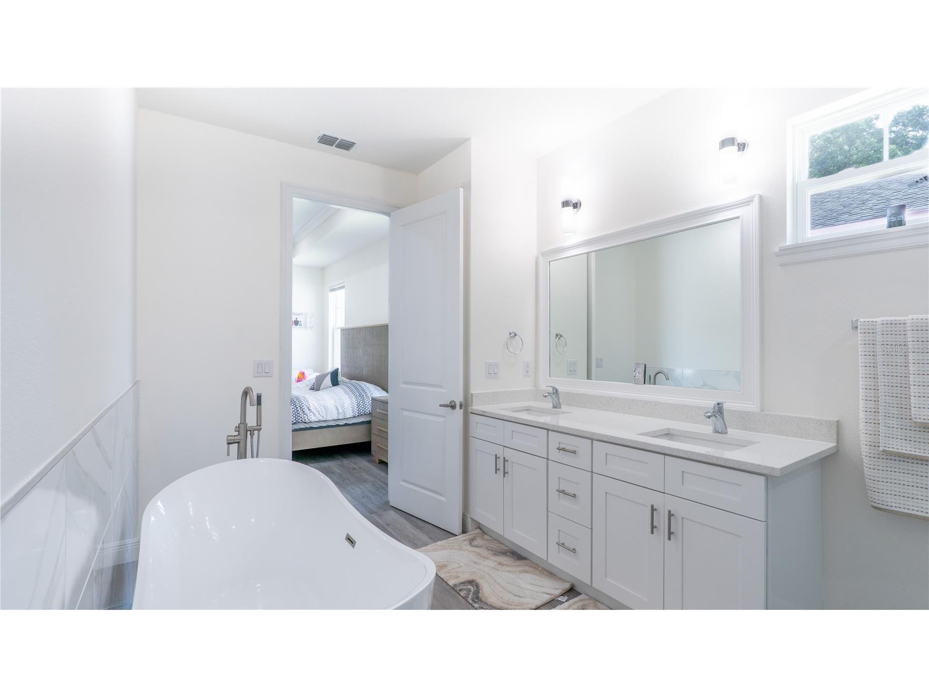 8307 N Gomez Avenue Tampa FL 33614 TB8521899 image15