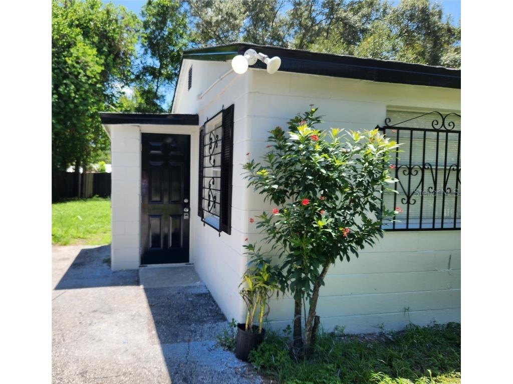 8307 N Hillsborough Lane Tampa FL 33604 T3466388 image1