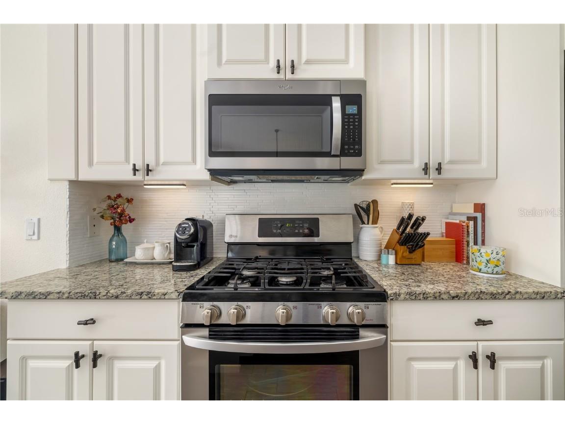 8307 Planters Knoll Terrace University Park FL 34201 A4663197 image21