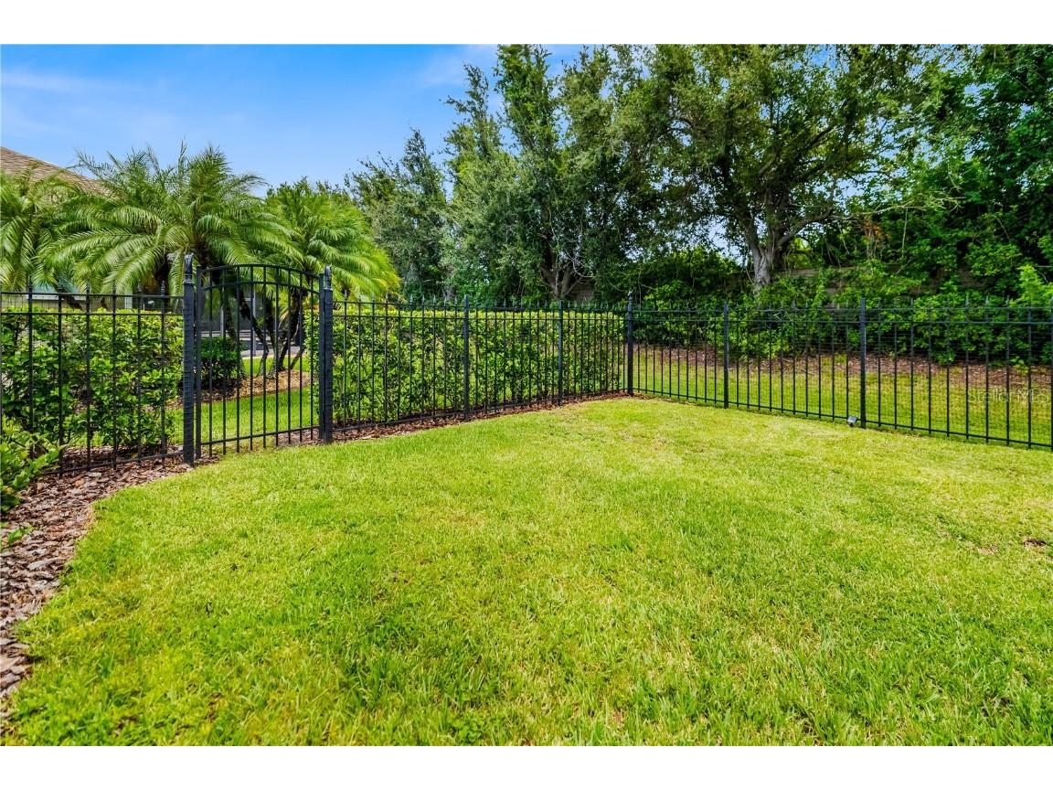 8307 Planters Knoll Terrace University Park FL 34201 A4663197 image6