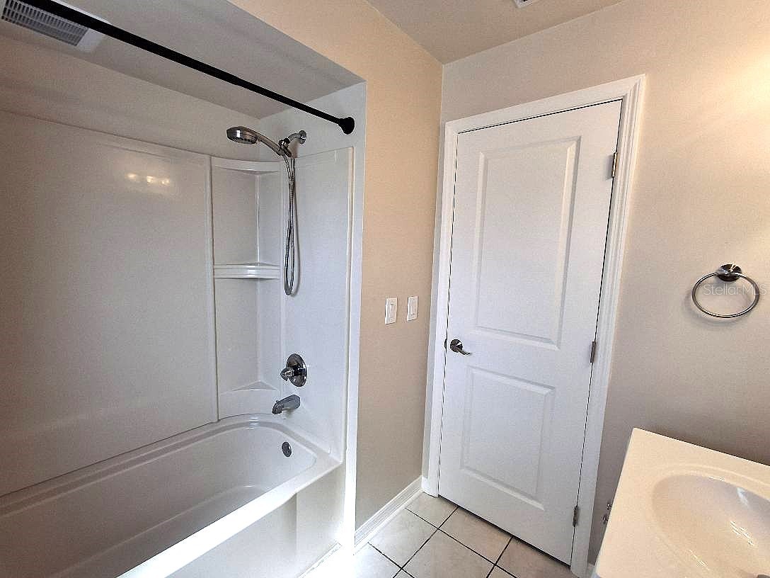 8308 123rd Avenue Largo FL 33773 TB8526629 image23