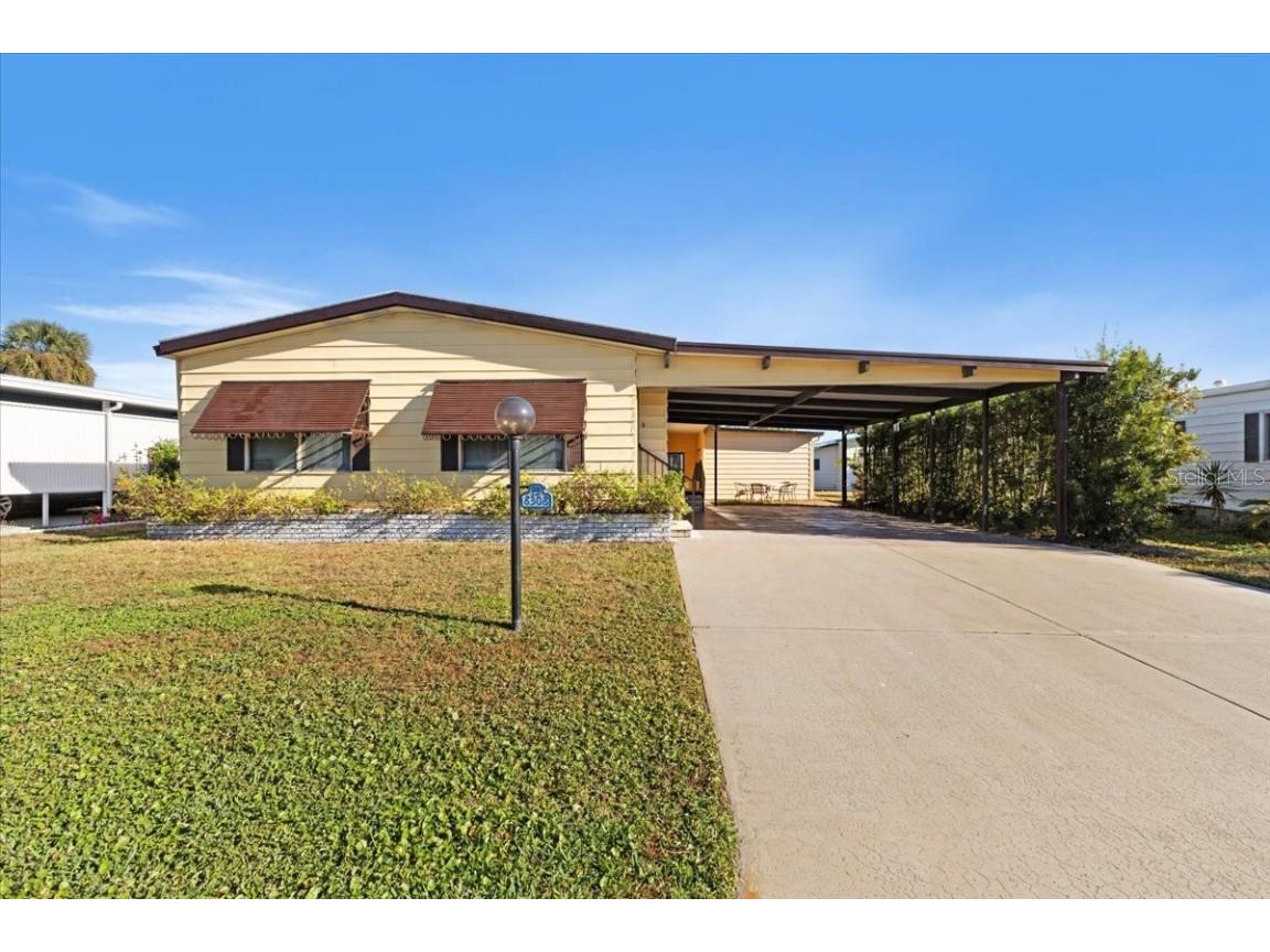 8308 Princess Court Palmetto FL 34221 TB8453497 image1