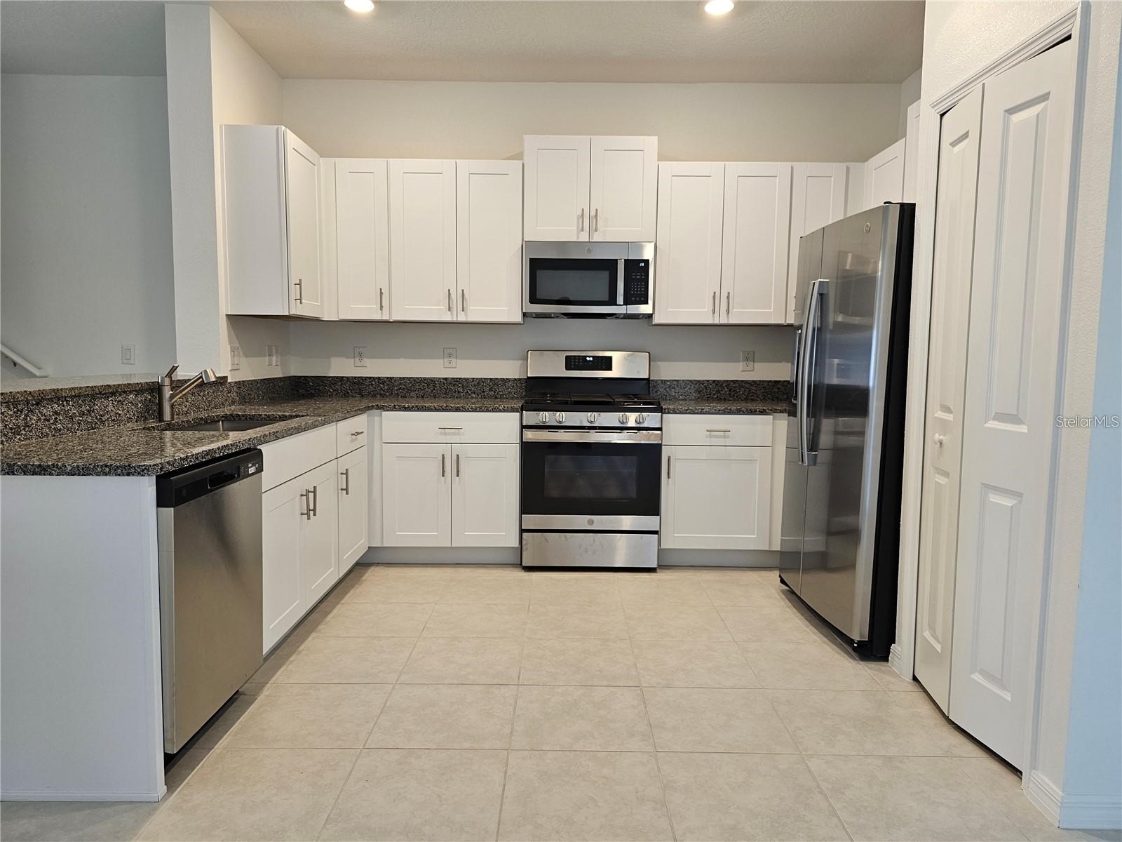 8309 Crescent Oaks Drive New Port Richey FL 34655 TB8513679 image6