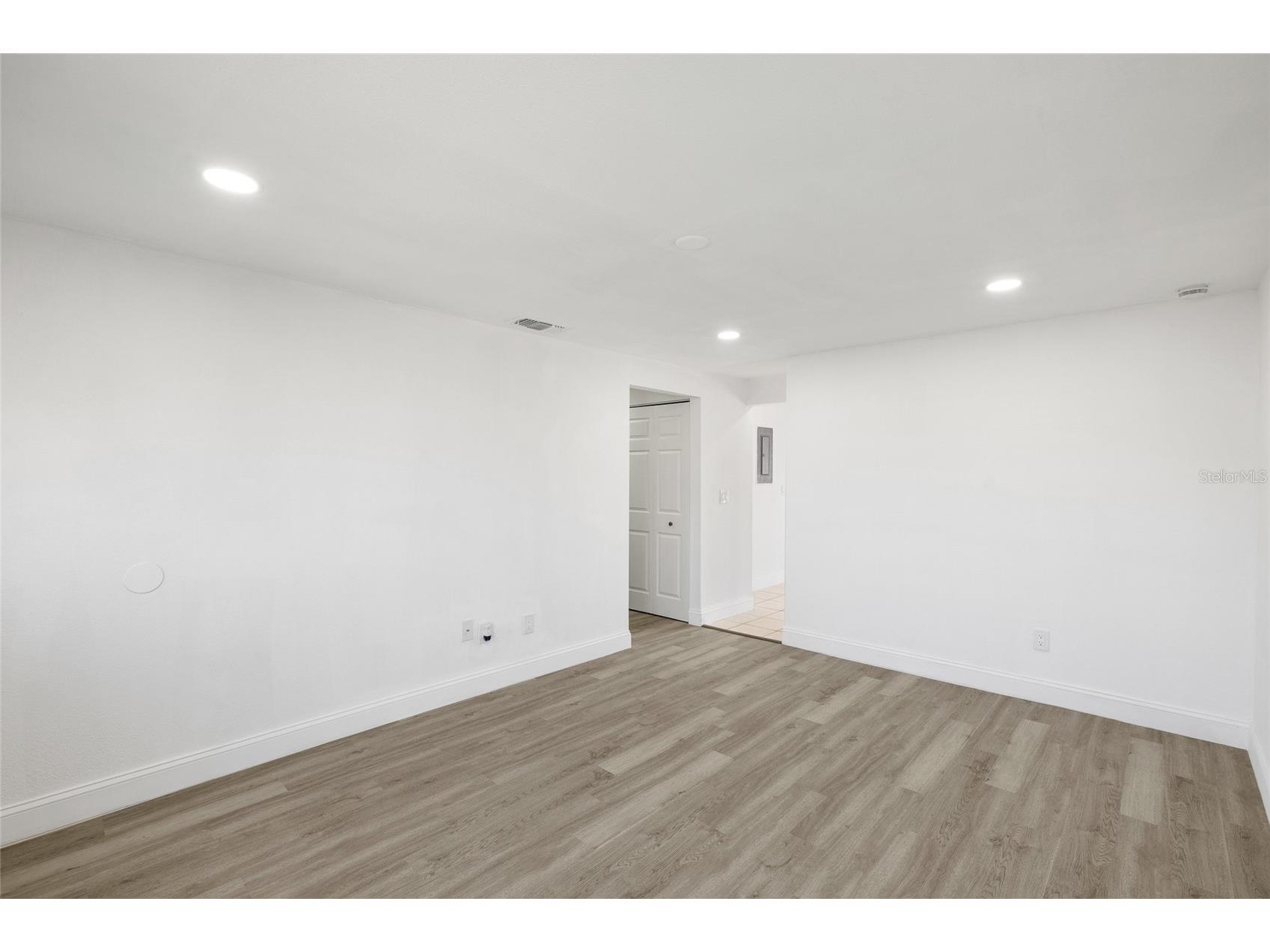 8309 Dasa Pl Tampa FL 33615 TB8484745 image7