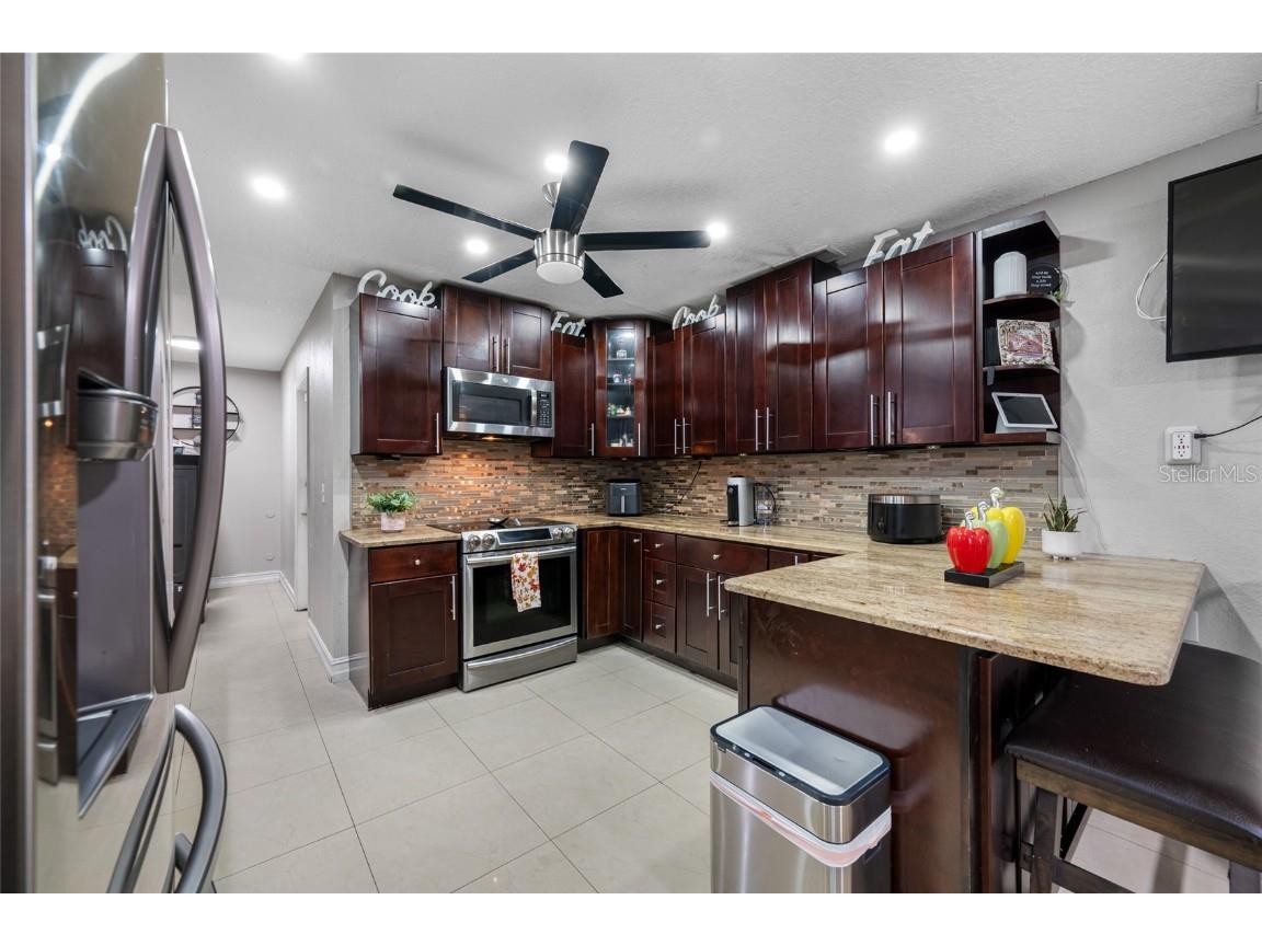 8309 W Elm Street Tampa FL 33615 TB8404069 image16