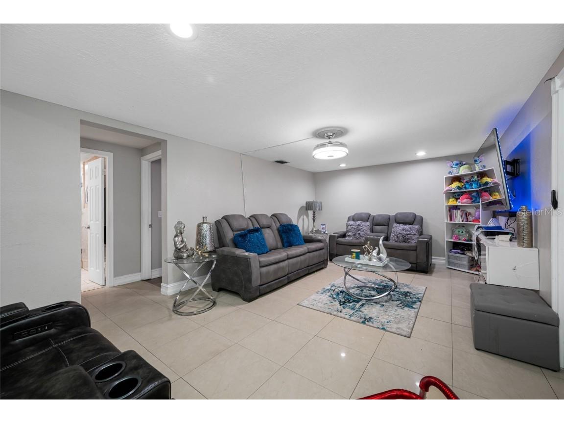 8309 W Elm Street Tampa FL 33615 TB8404069 image29