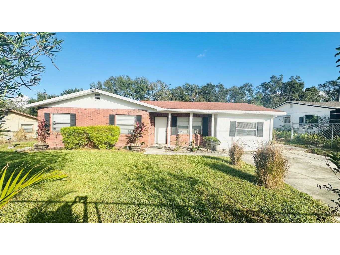 831 Adamson Court Lake Alfred FL 33850 P4932565 image1