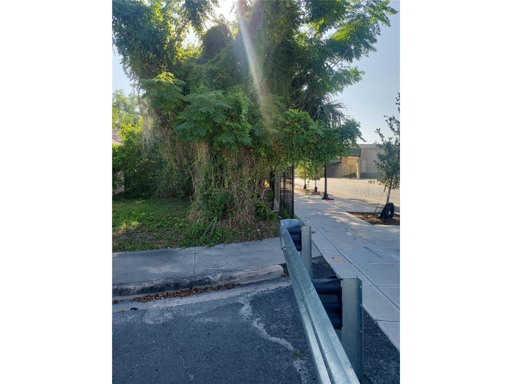 831 Avondale Avenue Orlando FL 32805 O6136818 image1