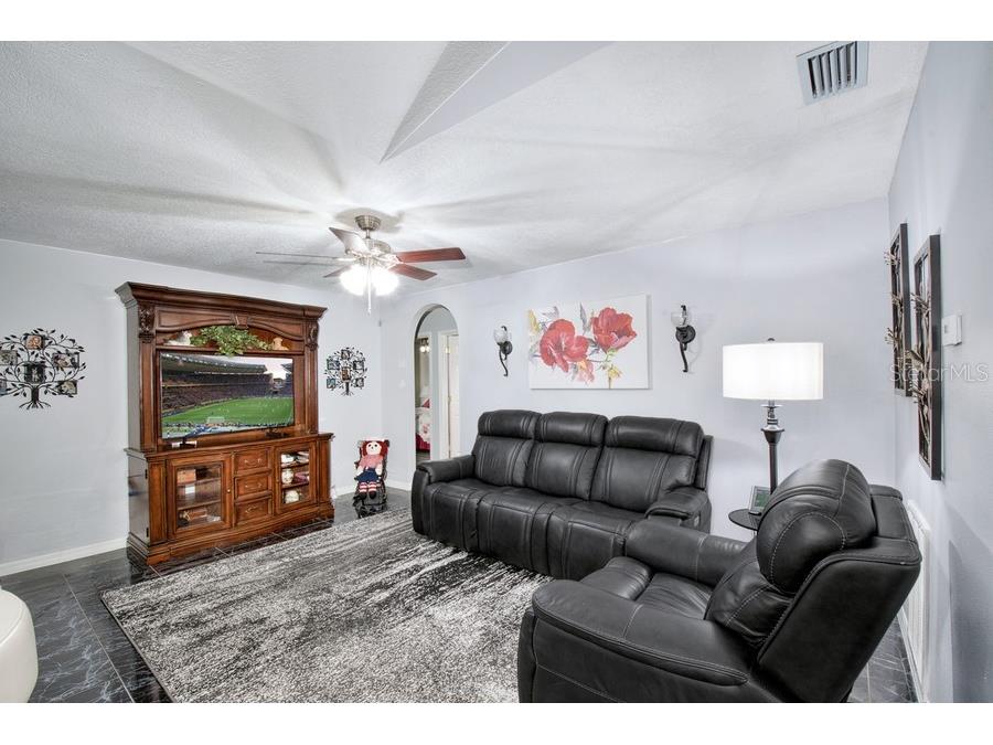 831 Forestwood Dr Minneola FL 34715 G5114771 image14