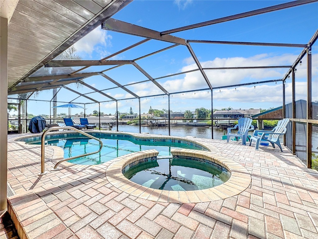 831 Golf Island Drive Apollo Beach FL 33572 - ST ANDREWS CANAL TO BAY T3546879 image1