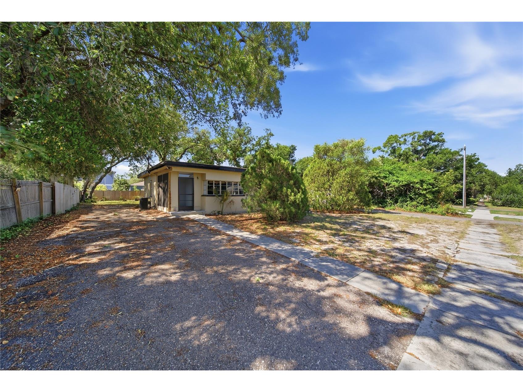 831 Grand Central Street Clearwater FL 33756 TB8505654 image11