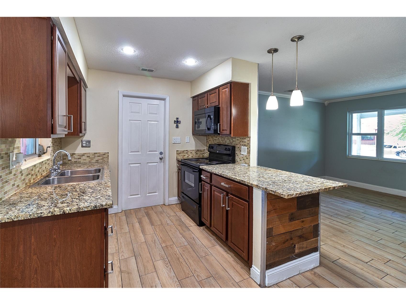 831 Lakeside Drive Largo FL 33778 TB8509079 image14