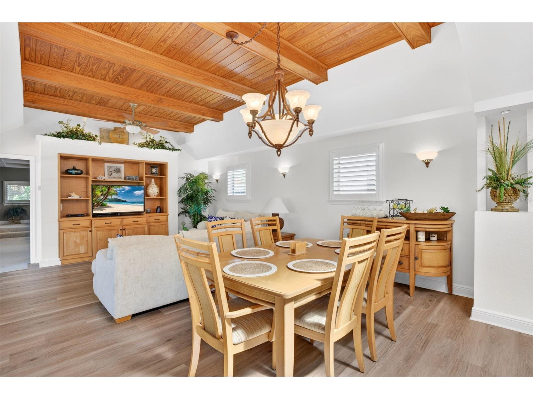 831 Mandalay Avenue Clearwater Beach FL 33767 TB8509543 image10