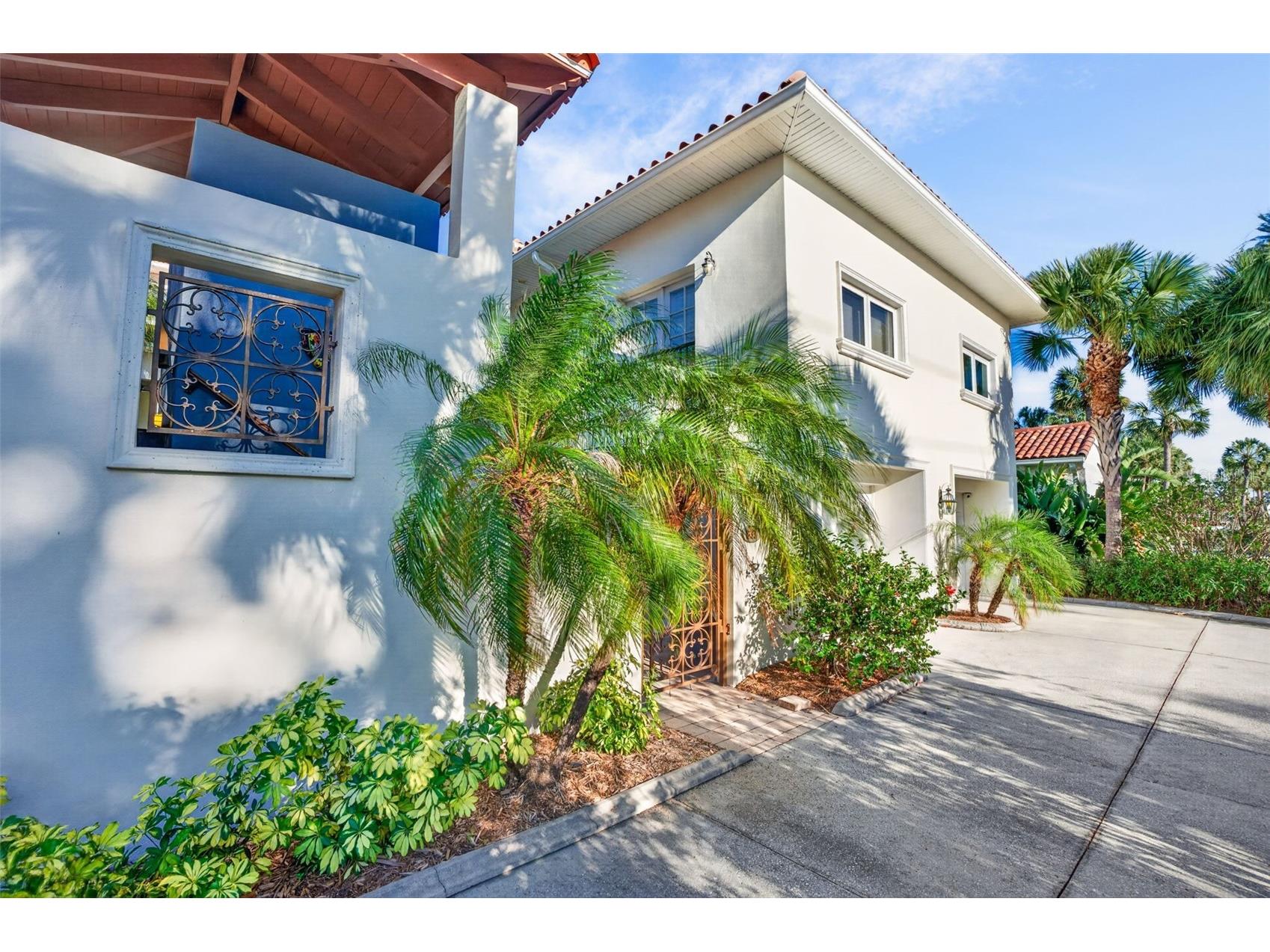 831 Mandalay Avenue Clearwater Beach FL 33767 TB8509543 image3
