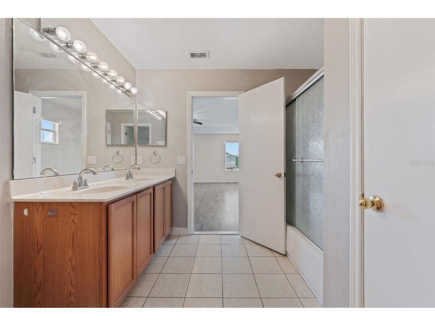 831 Neptune Pointe Lane Kissimmee FL 34744 S5149687 image32