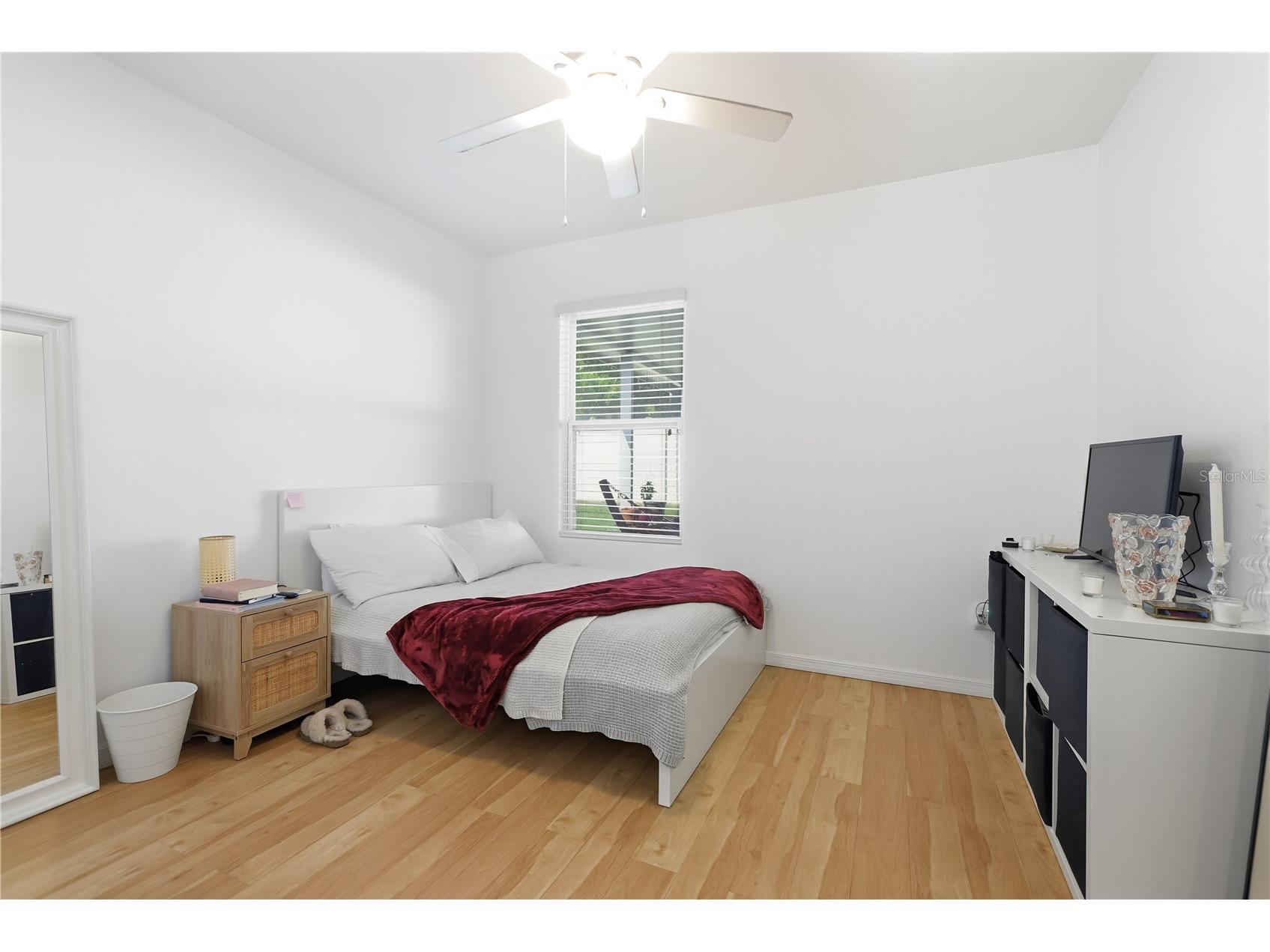 831 Oak Hollow Loop Deland FL 32724 V4948653 image17