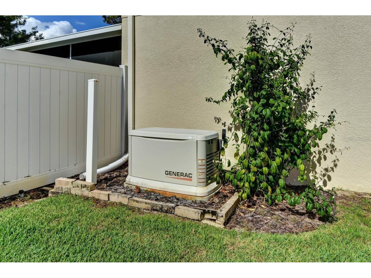 831 Oak Hollow Loop Deland FL 32724 V4948653 image3