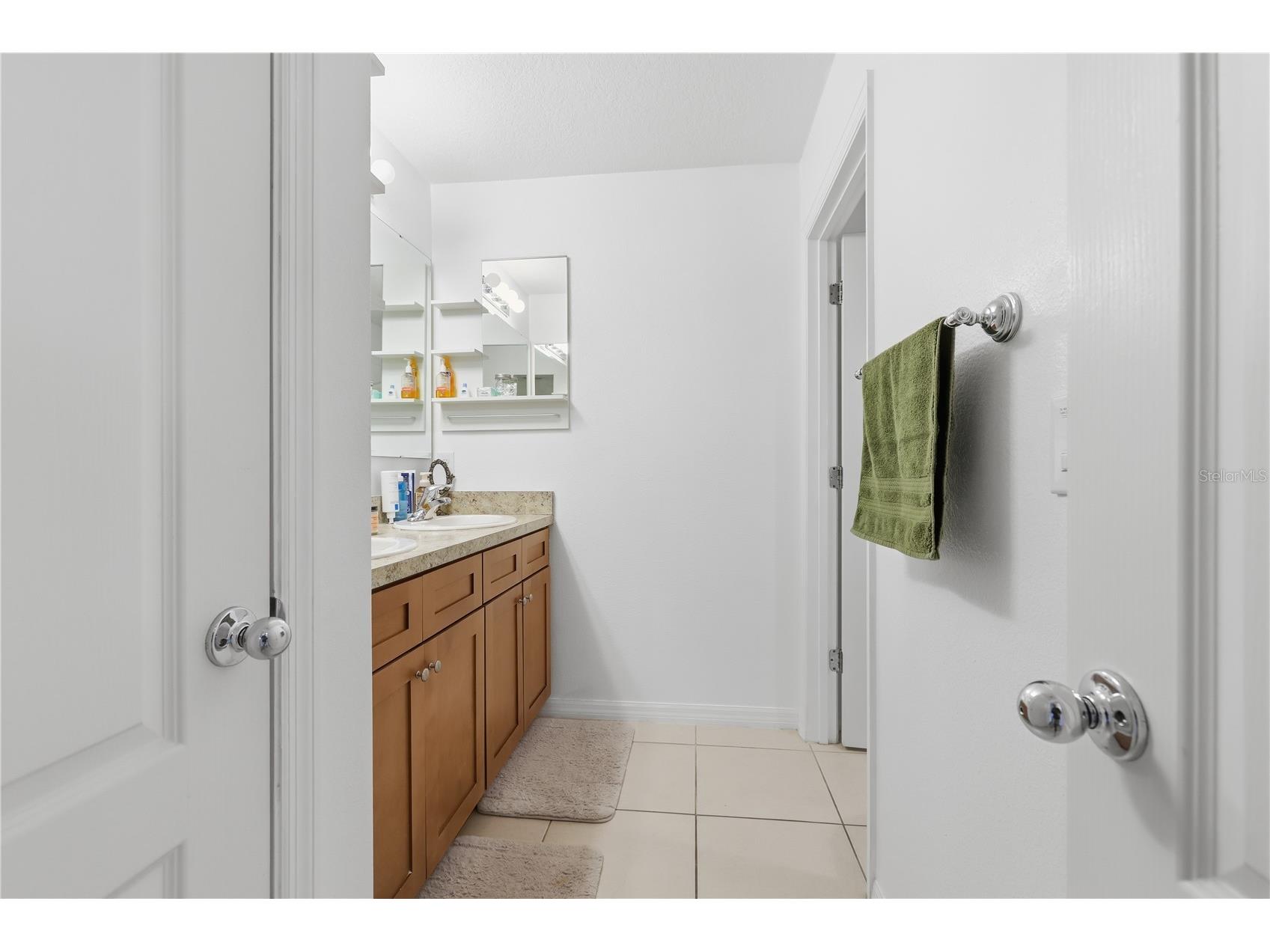 831 Oak Hollow Loop Deland FL 32724 V4948653 image33