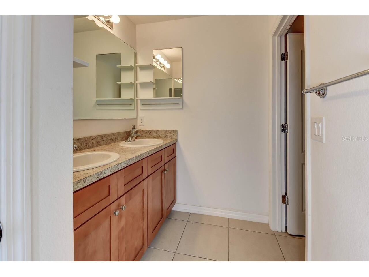 831 Oak Hollow Loop Deland FL 32724 V4948653 image34