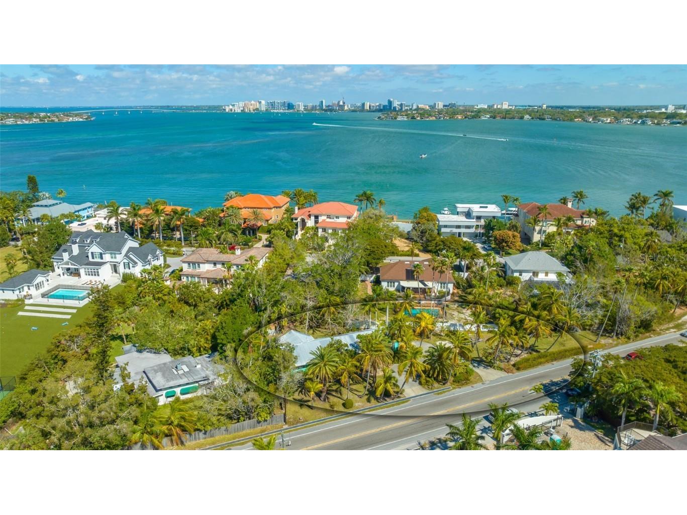 831 Siesta Drive, Sarasota, FL, 34242 MLS A4562249 Edina Realty