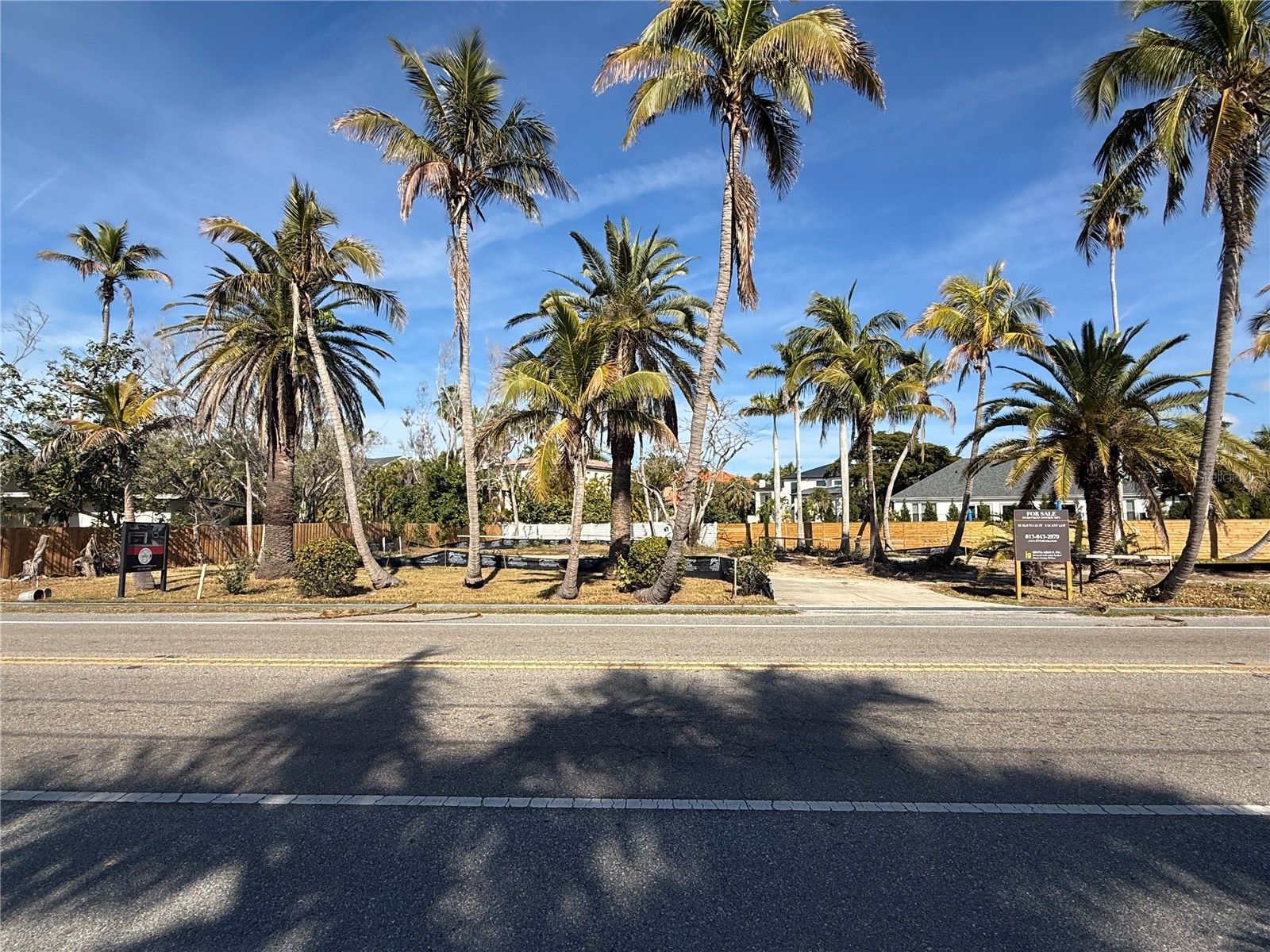 831 Siesta Drive Sarasota FL 34242 A4674955 image2