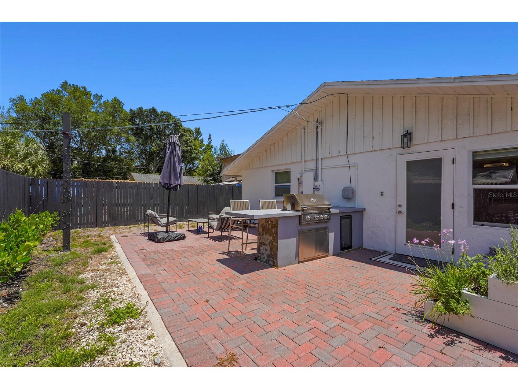 831 Winter Garden Drive Sarasota FL 34243 A4693534 image13