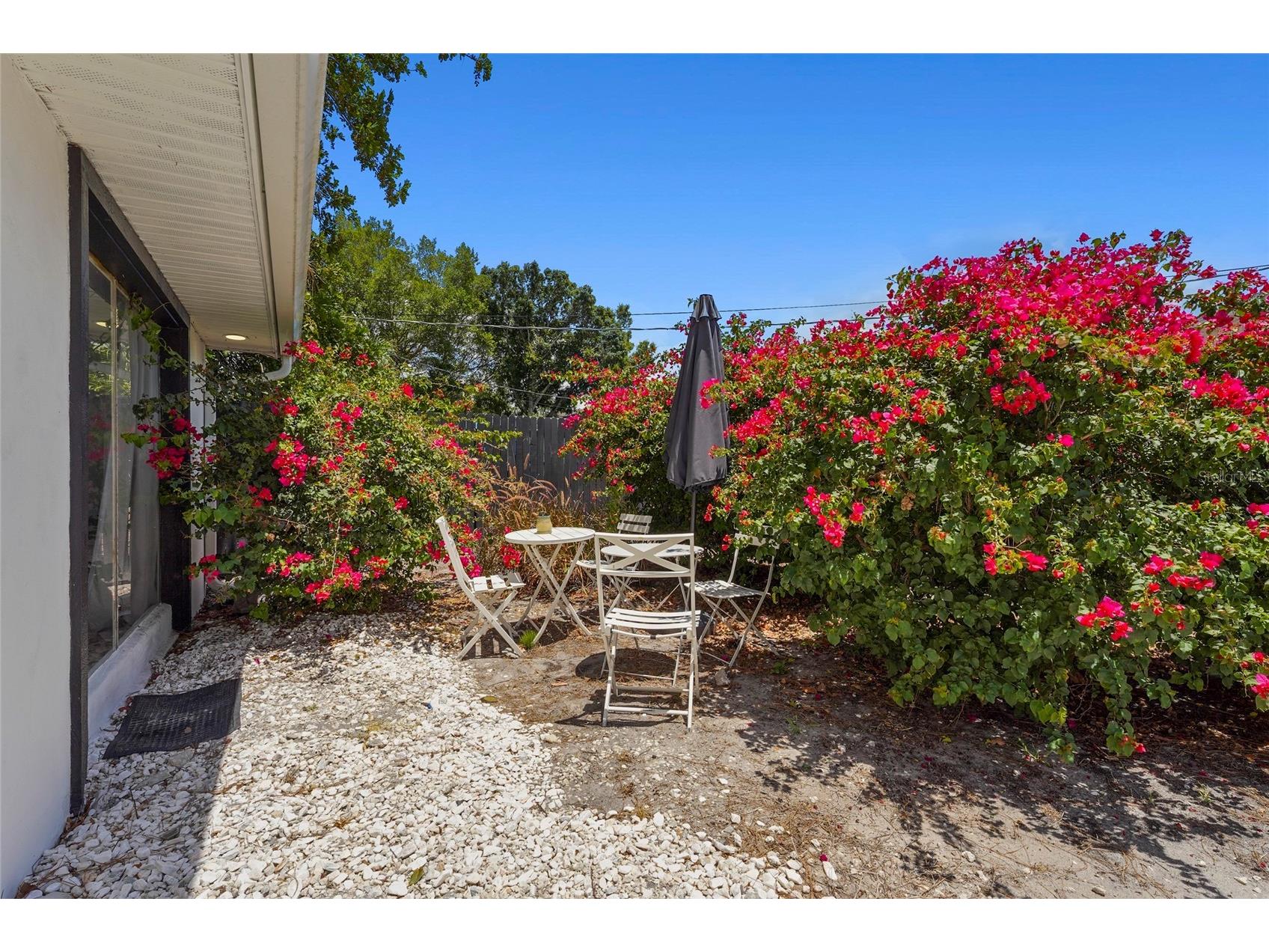 831 Winter Garden Drive Sarasota FL 34243 A4693534 image15