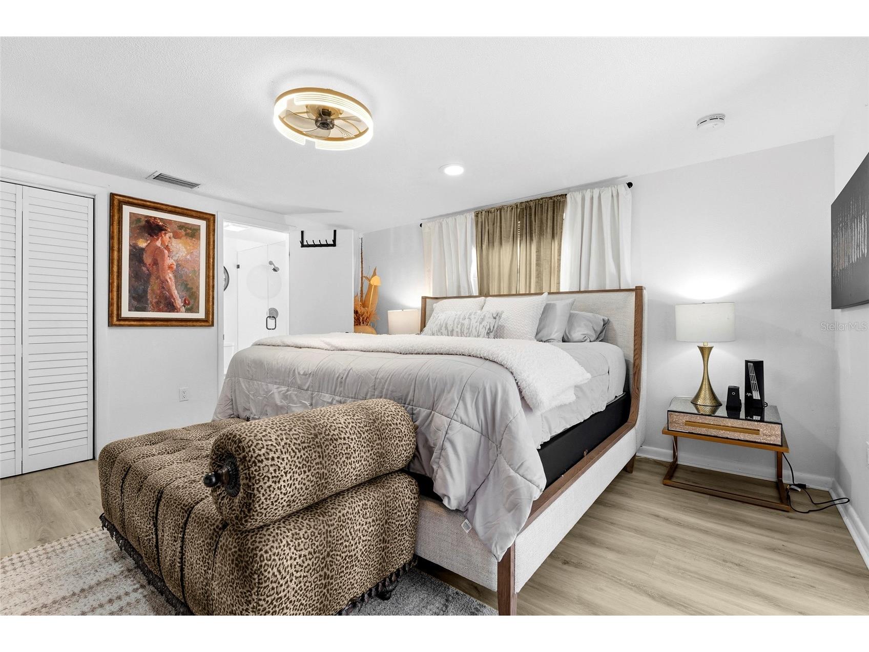 831 Winter Garden Drive Sarasota FL 34243 A4693534 image36