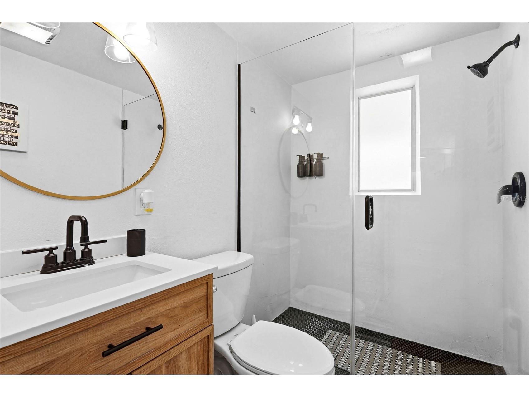 831 Winter Garden Drive Sarasota FL 34243 A4693534 image42