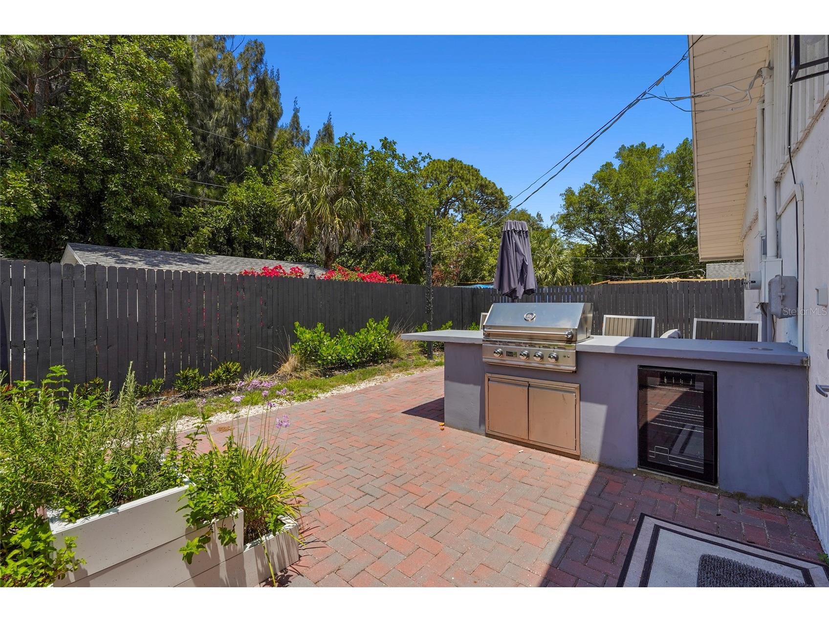 831 Winter Garden Drive Sarasota FL 34243 A4693534 image44