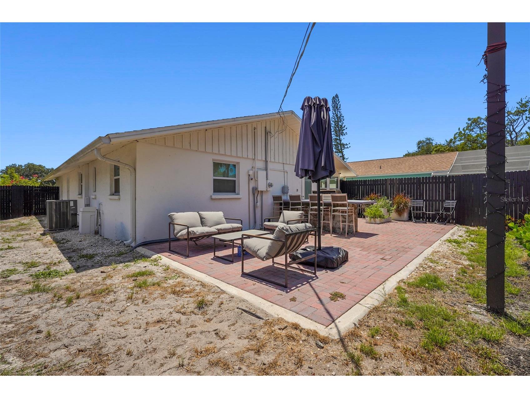 831 Winter Garden Drive Sarasota FL 34243 A4693534 image46