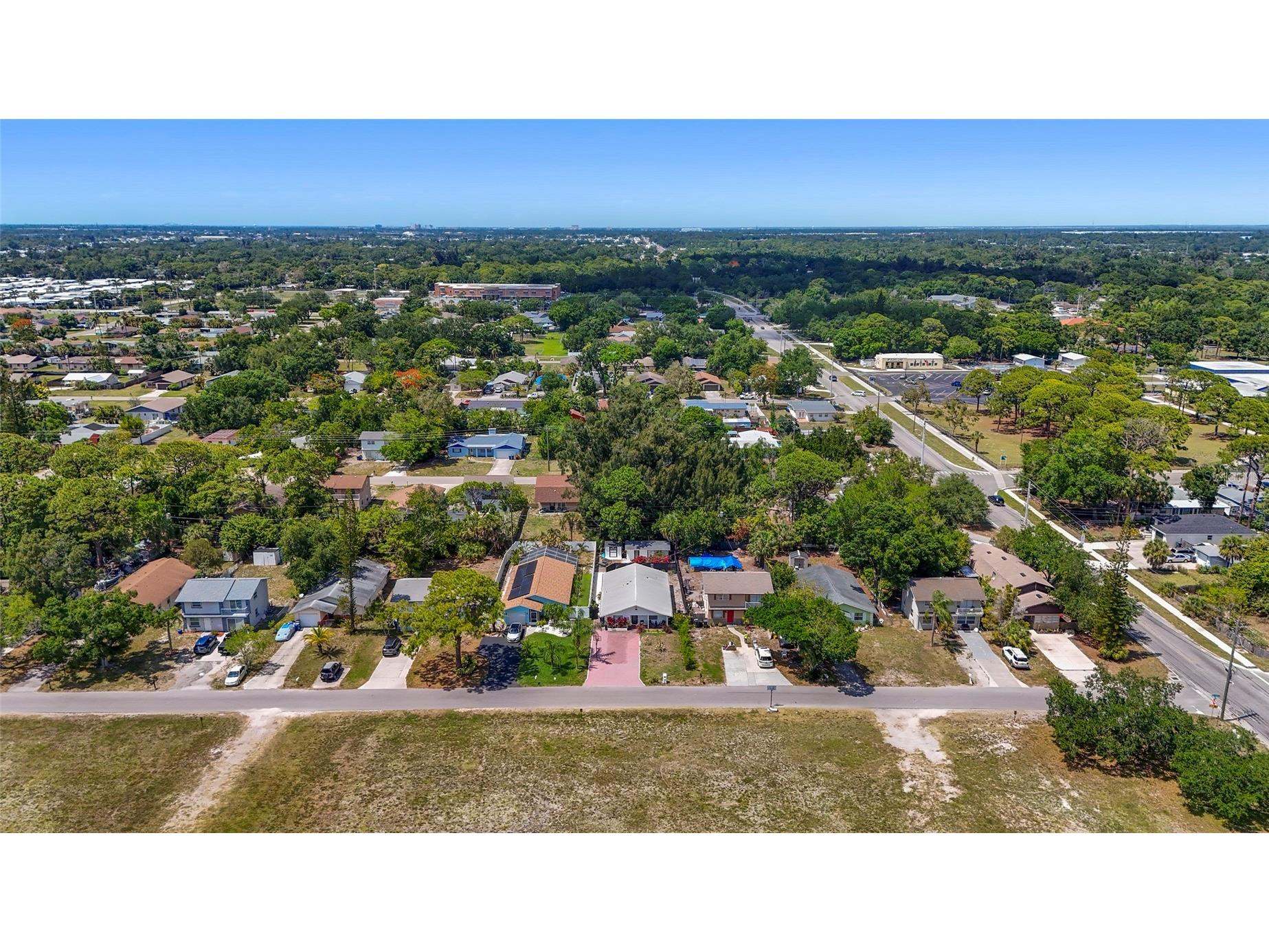 831 Winter Garden Drive Sarasota FL 34243 A4693534 image57