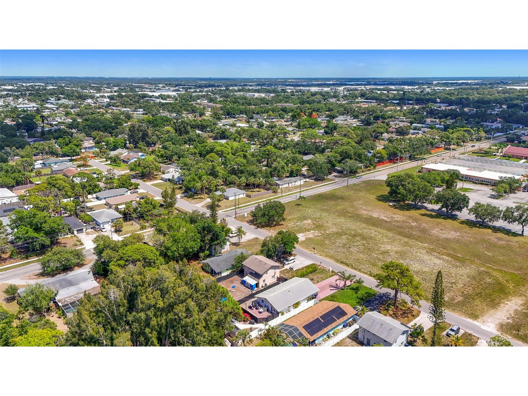831 Winter Garden Drive Sarasota FL 34243 A4693534 image63