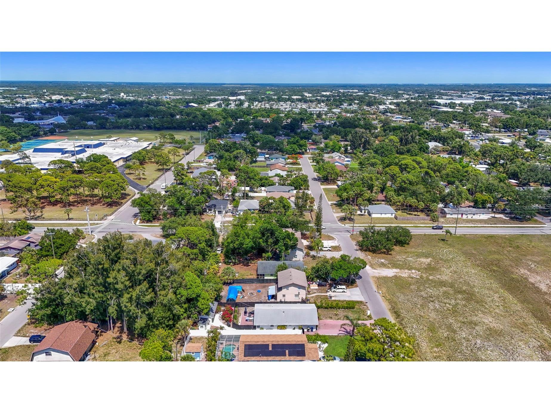 831 Winter Garden Drive Sarasota FL 34243 A4693534 image64