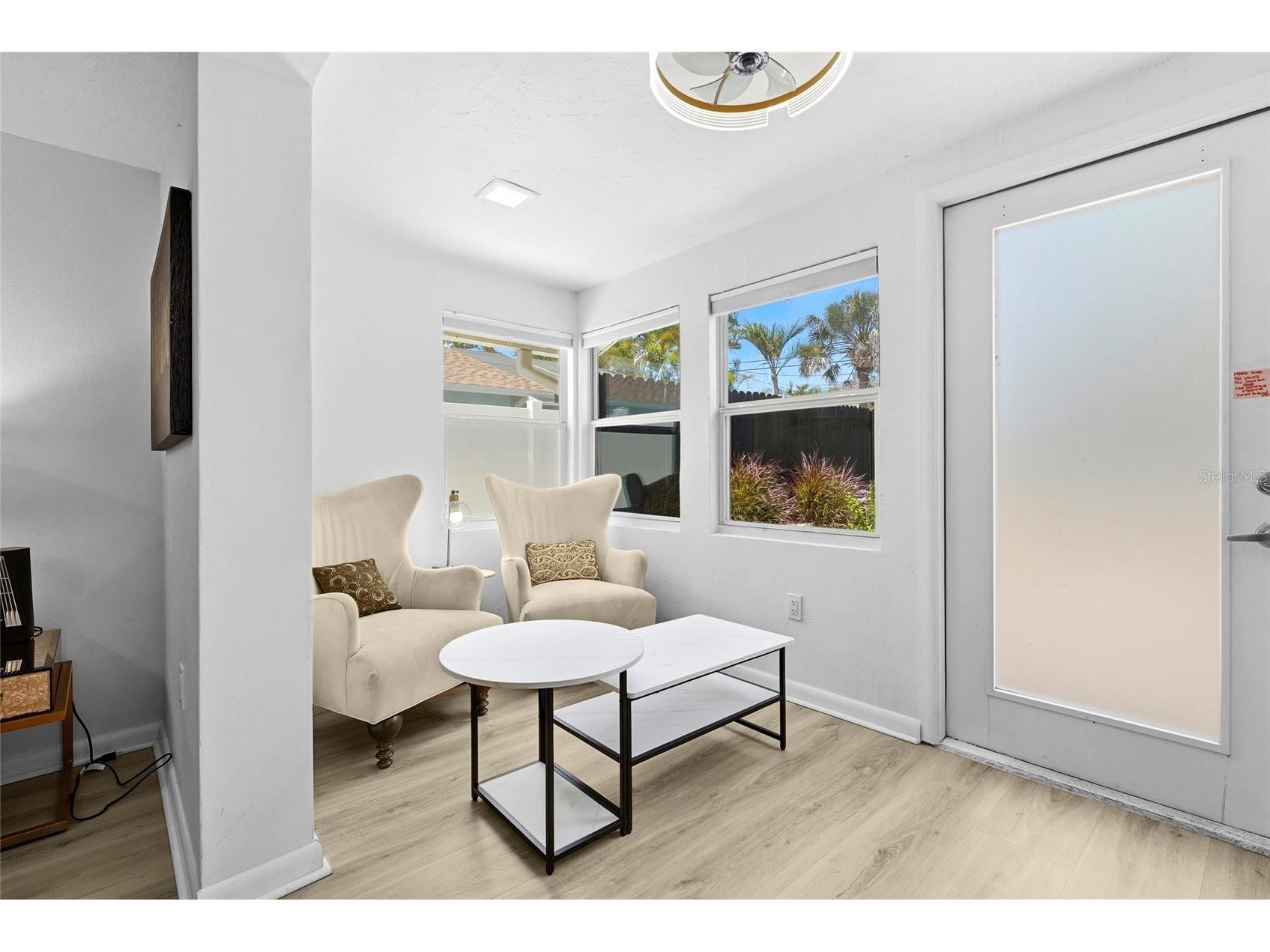 831 Winter Garden Drive Sarasota FL 34243 A4693534 image9