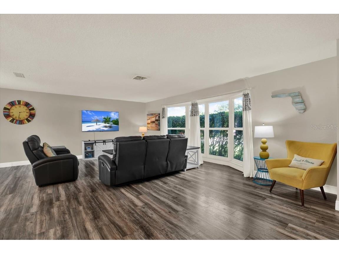 8310 140th Street Seminole FL 33776 TB8444759 image3