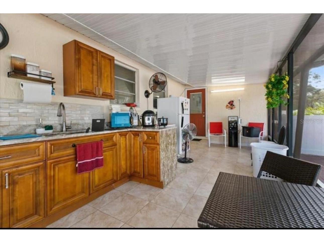 8310 Pat Boulevard Tampa FL 33615 TB8489288 image14